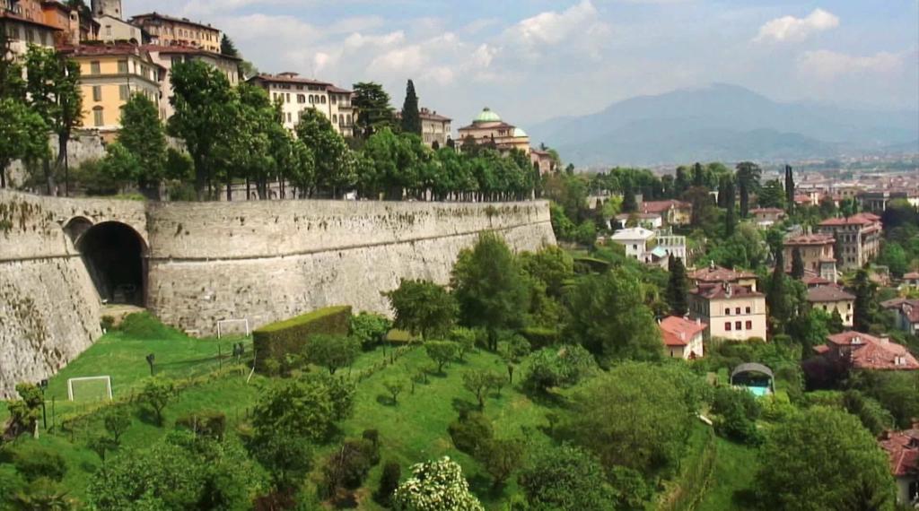 Hotel Donizetti Royal Bérgamo Exterior foto